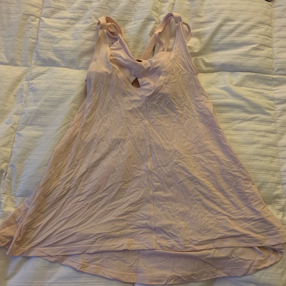 Soft pink lululemon tank top